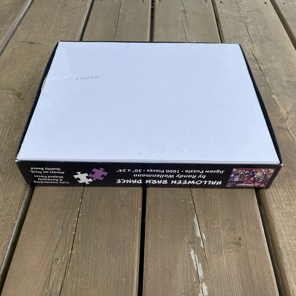 Vermont Christmas Company Halloween Barn Dance 1000 Piece Puzzle Wollenmann - Picture 9 of 10